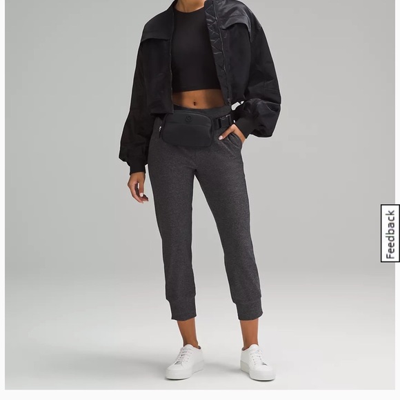 Lululemon Everywhere Belt Bag Wunder Puff 1L Black - Picture 3 of 12